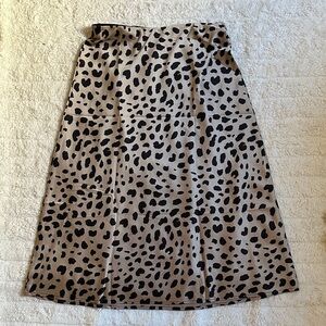 Silky Leopard Print Women's Skirt